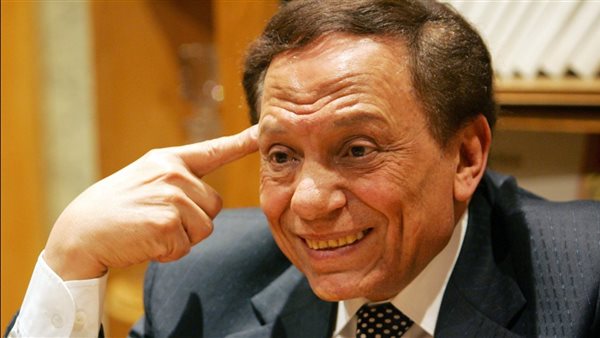 بعد تداول آخر شائعة عنه.. تطورات الحالة الصحية لـ عادل إمام