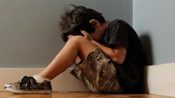 داخل محل حلاقة.. تفاصيل ضبط طفلين تعديًا جنسيًا على ثالث في الدقهلية