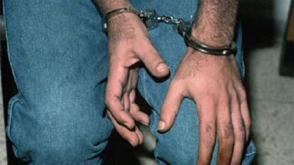 إدفعي عشان تاخدي دهبك.. ضبط المتهم بابتزاز محامية مقابل سوار ذهبي فقدته ببورسعيد