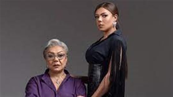 مفيش حاجة ليها معني.. رسالة مؤثرة من ناهد السباعي لوالدتها