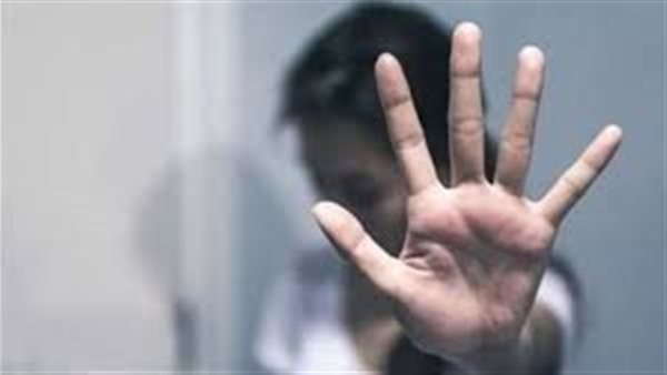  لوح لها بإشارات خادشة للحياء.. تفاصيل مثيرة في القبض على صاحب واقعة فيديو التجمع