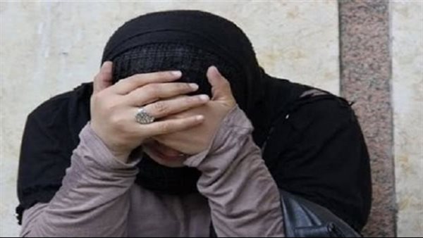  دمه اتصفى من الضرب.. تفاصيل إحالة قاتلة طفل عشيقها للجنايات