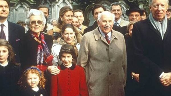 وصلت ثروتهم تريليون دولار.. حكاية أغنى وأقوى عائلة في العالم 