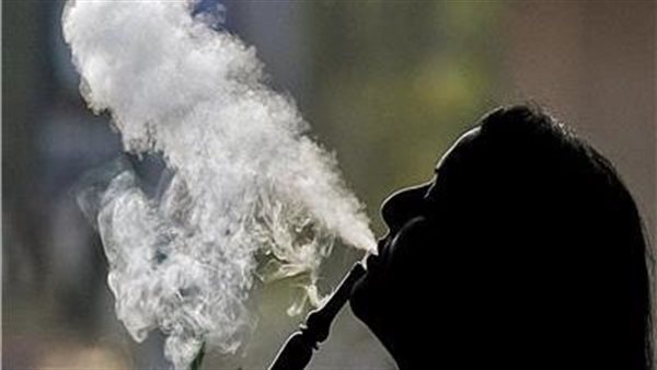 بنت الجيران طلعت بتشرب سجاير.. خالد يطلب تطليق زوجته