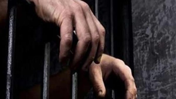 مشيها شمال.. اعترافات صادمة جديدة لقاتل أمه: اتخنقت من سمعتها اللى على كل لسان