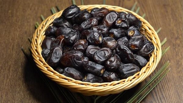 لن تتوقع..هذا ما يحدث لجسمك عند تناول 3 حبات من البلح يوميًا