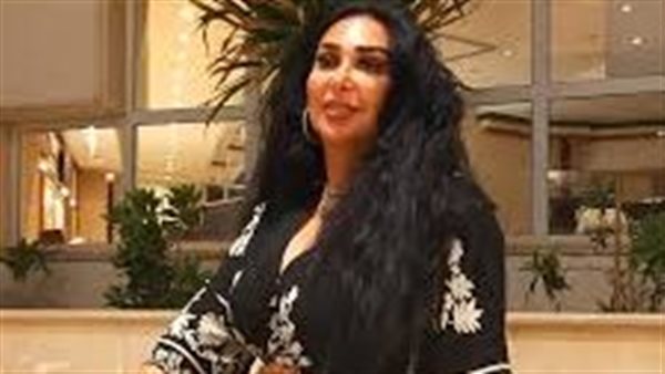 ده زنا.. تعليق قوي من شاهيناز عن المساكنة | فيديو