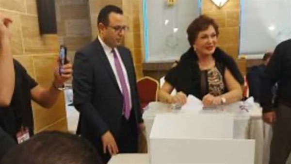 تصل للحبس.. تعرف على عقوبة لبلبة بعد تصويتها مرتين في الانتخابات الرئاسية