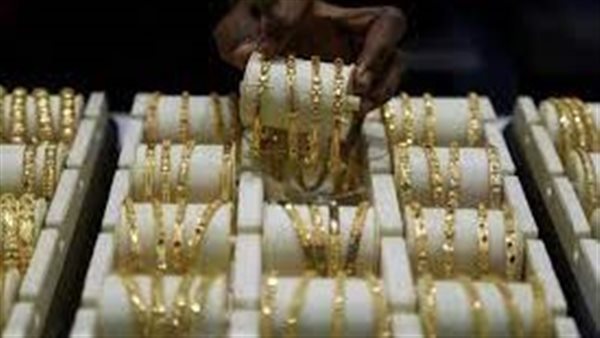 صدمة جديدة في سعر الذهب اليوم الجمعة 12 يناير 2024