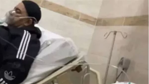 صعوبة في التنفس وأكسجين.. لحظات حرجة بحياة بيومي فؤاد وهذه حالته الصحية