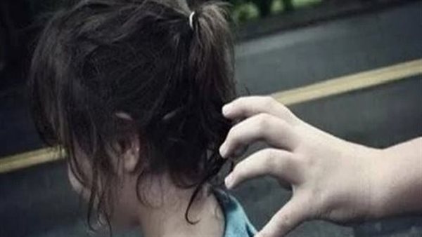 سيدة منتقبة خطفت البنت من العمارة.. تفاصيل جريمة المنوفية المثيرة
