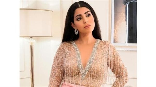 فوتوشوب ولا حقيقة.. آيتن عامر تثير ضجة على السوشيال ميديا بهذه الإطلالة | شاهد