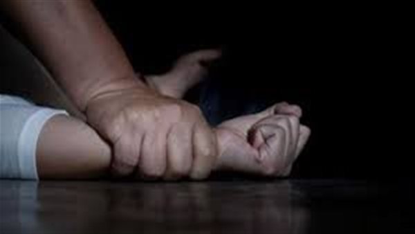 استغل إعاقتها وهتك عرضها في حظيرة مواشي.. ماذا فعل ذئب بشري بابنة شقيقه في أطفيح؟