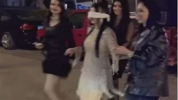 الهدية مرسيدس والحفل كأنه فرح.. بلوجر تثير الجدل بسبب عيد ميلادها | شاهد