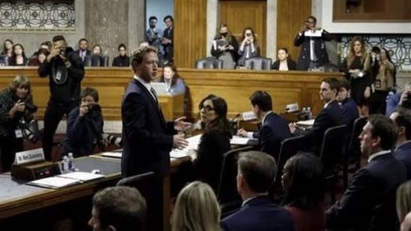 ما القصة؟.. تفاصيل اعتذار مالك فيسبوك عن جريمة ارتكبها ضد مستخدمي التطبيق