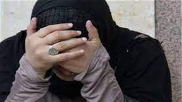 فوطة مبلولة وسم في العصير.. تفاصيل الحكم على الأم المتهمة بقتل ابنتها لتحفظ سرها بالأقصر