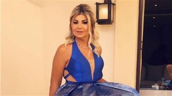 لن تتوقع سعره.. بوسي شلبي بجمبسوت مثير للجدل في عقد قران عمر عبدالعزيز | شاهد