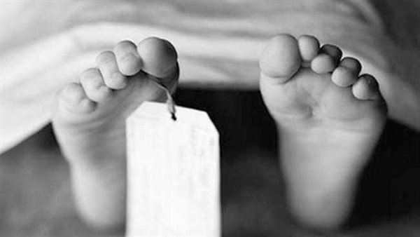 عذبها وقتلها.. مأساة طفلة رحلت عن الدنيا بيد والدها