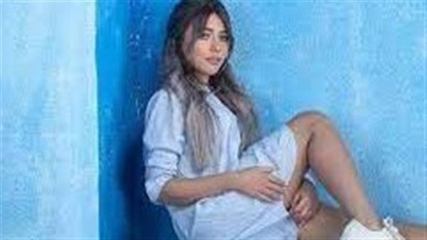 مكشوف البطن.. سارة سلامة تثير الجدل بهذه الإطلالة | شاهد