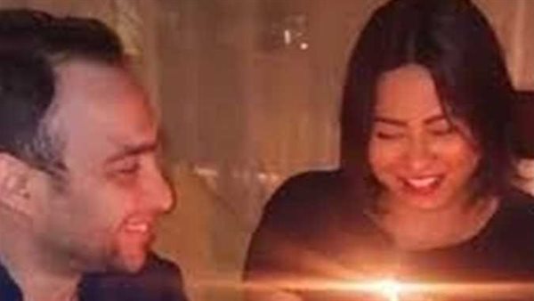 بعد أنباء عودتها لـ حسام حبيب..شيرين عبدالوهاب تُشعل مواقع التواصل الاجتماعي 