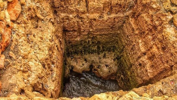 ٍأسطورة أم حقيقة؟..حكاية بئر الفلوس في الإسكندرية | شاهد