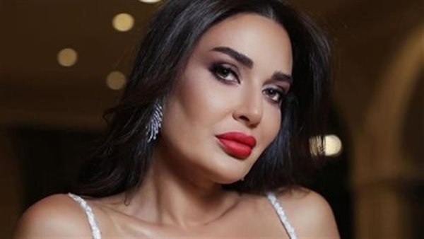 مكشوف وسعره خرافي.. فستان سيرين عبد النور في عيد ميلادها يثير ضجة | شاهد