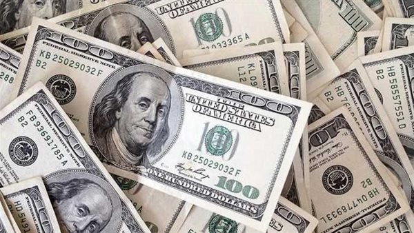 السوق السوداء للدولار.. من يدير إمبراطورية الاقتصاد الموازي؟