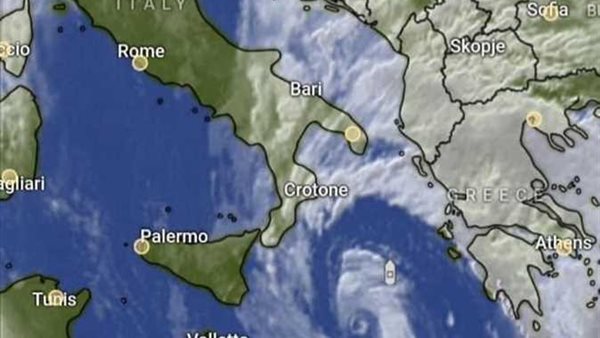 هل يسبب العواصف والسيول؟ بيان عاجل من الأرصاد بشأن وصول تنين اليونان إلى مصر