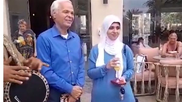 رجعتني شاب.. معلومات مثيرة عن زوجة محمود عامر واستشارة نفسية سبب ارتباطهما