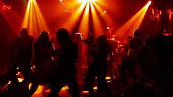 تفاصيل مثيرة عن سقوط أجنبية تروج للدعارة في قبضة مباحث الآداب