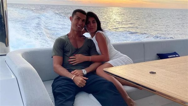 فاضحة وجريئة.. صور جمعت جورجينا بـ رونالدو أثارت الجدل على السوشيال ميديا | شاهد