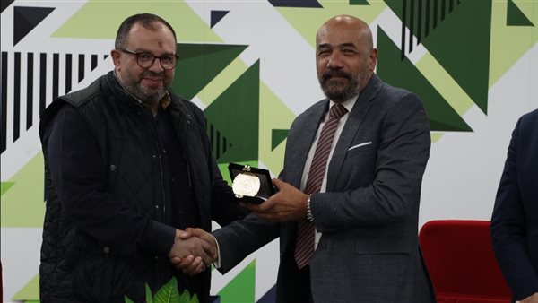 شريف عبدالحكيم في ندوة عن «التسويق والعلامات التجارية » بالأكاديمية العربية للعلوم والتكنولوجيا