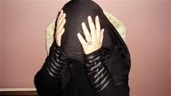 مرضه خلاه ضعيف.. جبروت دعاء خانت زوجها وطعنته دفاعا عن عشيقها