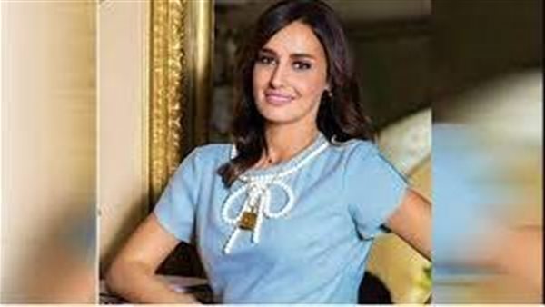 من غير مكياج.. حلا شيحة تثير الجدل بهذه الإطلالة | شاهد