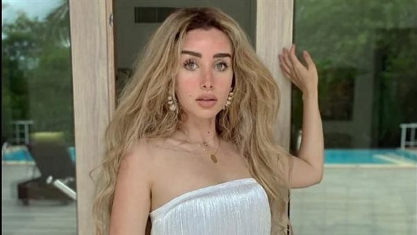 مش لاقية الشيكات بتاعتي.. ماذا حدث لهنا الزاهد بقسم شرطة الشيخ زايد؟