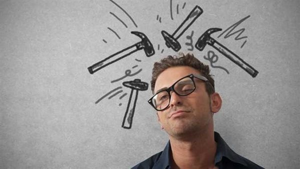 الصداع في رمضان.. حيل بسيطة للتخلص منه مع ساعات الصوم الطويلة