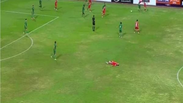 معجزة.. تفاصيل الحالة الصحية لـ أحمد رفعت بعد سقوطه داخل الملعب