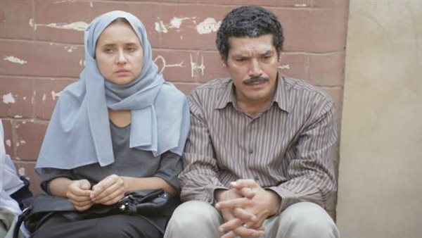 جابت جوزها يمثل.. القصة الكاملة لهجوم باسم سمرة على نيللي كريم | فيديو