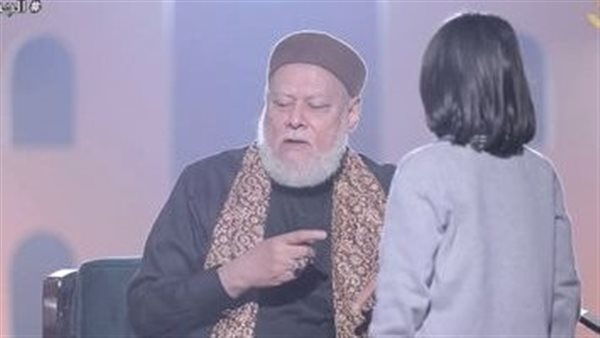 بالفيديو.. على جمعة يجيب الأطفال عن من خلق الله؟ | شاهد