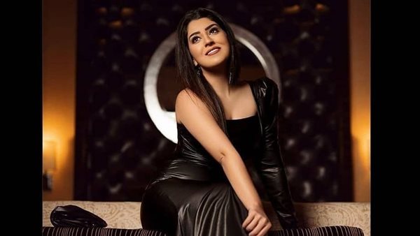 بالفستان الأحمر.. أيتن عامر تبهر متابعيها عبر إنستجرام | شاهد