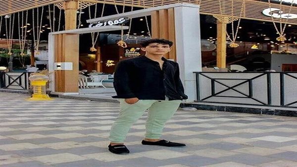 خلص عليه بسبب تليفون.. عامل يقتل صديقه داخل منزله في الغابة بالشرقية