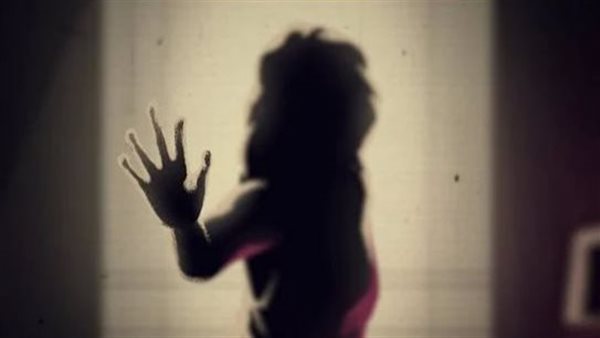 نصب عليها في الفلوس بلغت عنه.. مسن يفضح فتاة اتهمته بهتك عرضها بقسم الشرطة