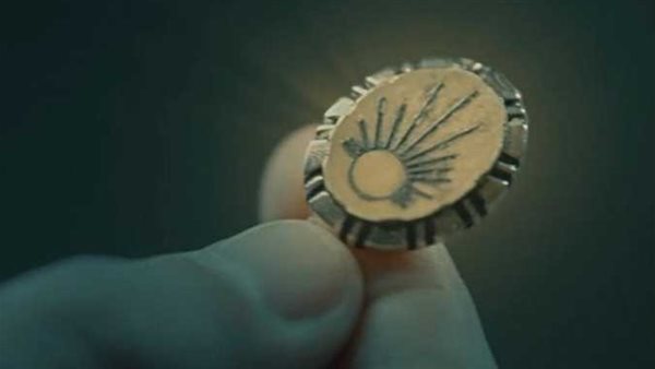 من حورس الإدفوي إلى مسلسل المداح 4.. قصة الشمس المجنحه سلاح صابر ضد الجن | فيديو