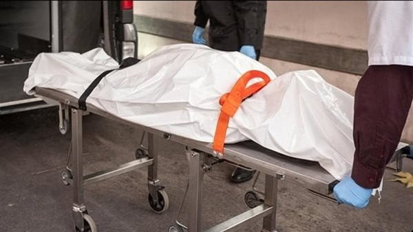 الأم والأخت مسكوه والابن طعنه.. جريمة بشعة بسبب رش المياه في نهار رمضان