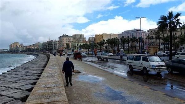 أجواء ممطرة.. الأرصاد تكشف حالة الطقس غدا الإثنين 18-3-2024