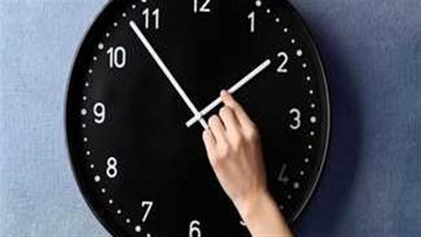 التوقيت الصيفي 2024.. الحكومة تحسم موعد تغيير الساعة 