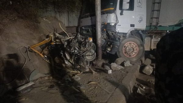 دهست الزبائن.. حكاية التريلا المتسببة في حادث أسوان وارتفاع عدد الضحايا