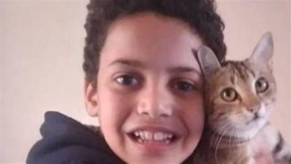 خلص على ابنه وحط عليه ملح.. تفاصيل صادمة في مقتل عز ودفنه أسفل الدولاب 5 أشهر