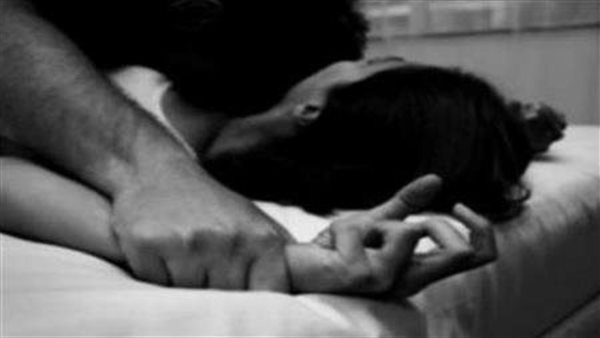 مشاجرة والدها وخطيبها كشفت السر.. القصة الكاملة لقفز فتاة من الدور السابع بسبب الأوضاع المخلة بالوراق