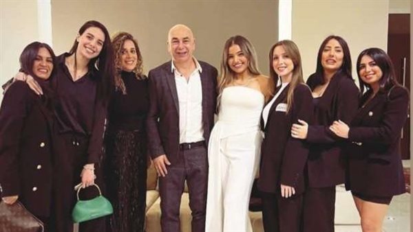 خطفت الأنظار.. صور جديدة من خطوبة ابنة حسام حسن | شاهد